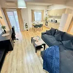 Apartman Glam Lipatti Near Iulius Mall And City Center