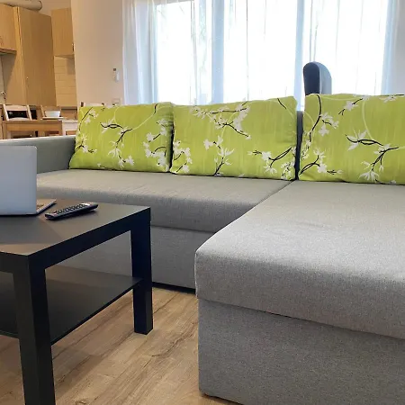 Daire Glam Lipatti Near Iulius Mall And City Center Temeşvar