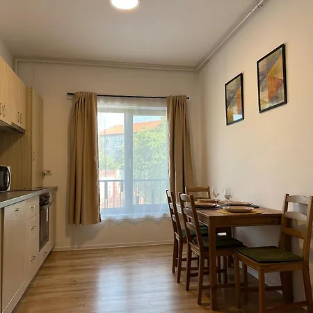 Daire Glam Lipatti Near Iulius Mall And City Center