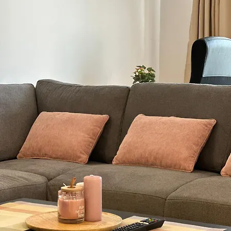 Daire Glam Lipatti Near Iulius Mall And City Center