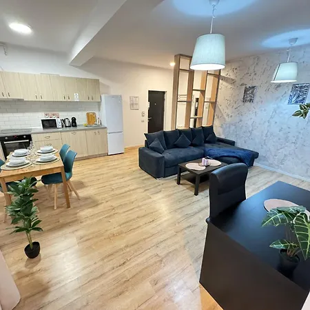 Glam Lipatti Near Iulius Mall And City Center Lägenhet