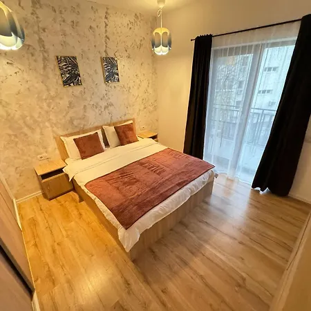 Glam Lipatti Near Iulius Mall And City Center Daire