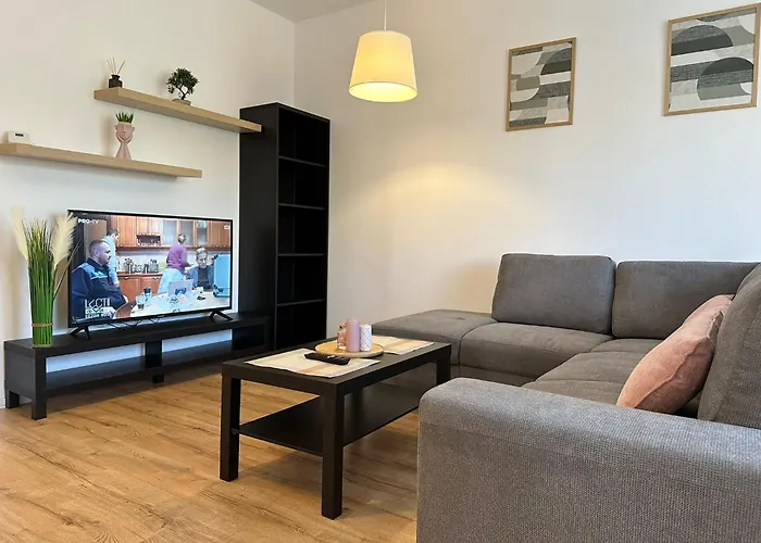 Apartment Glam Lipatti Near Iulius Mall And City Center