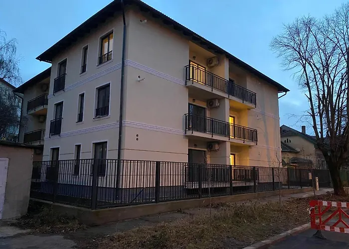 Glam Lipatti Near Iulius Mall And City Center Apartamento