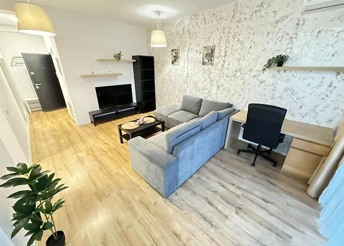 Apartamento Glam Lipatti Near Iulius Mall And City Center Timişoara