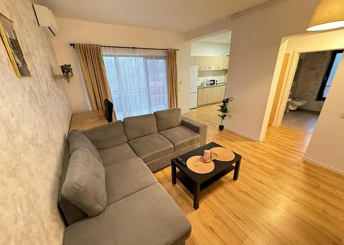 Glam Lipatti Near Iulius Mall And City Center