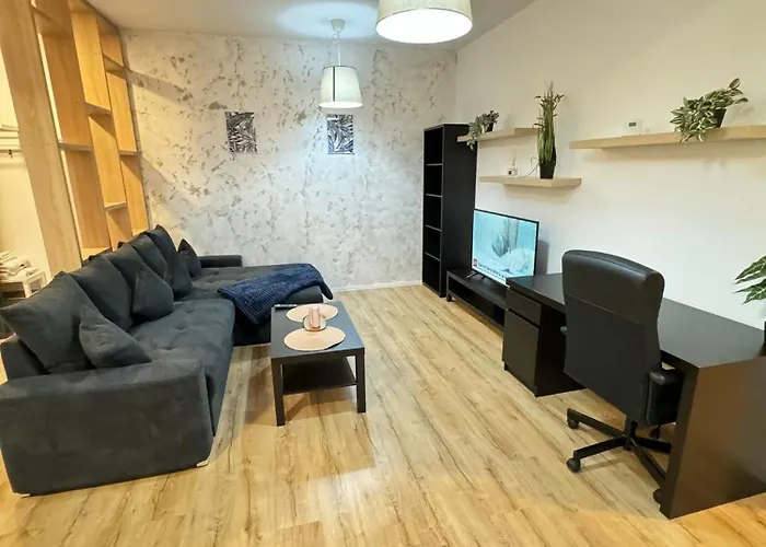 Glam Lipatti Near Iulius Mall And City Center Apartamento