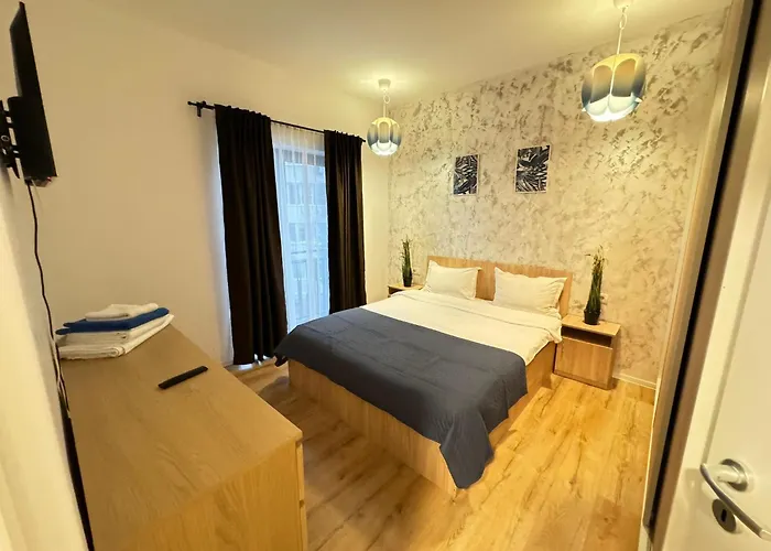 Glam Lipatti Near Iulius Mall And City Center *